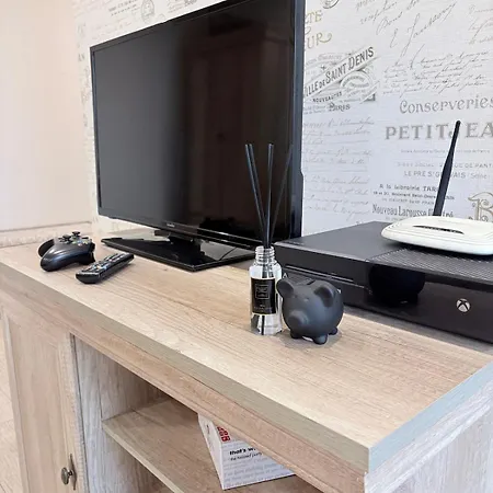 Tiny Paris In Heart Apartament Ryga